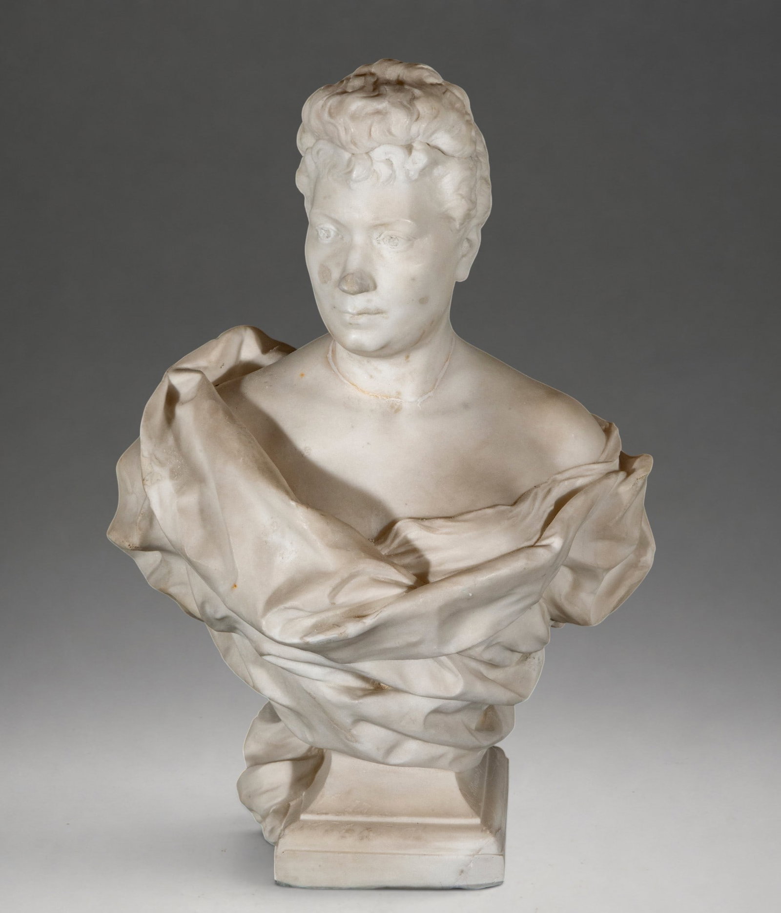 Marble bust of a noble lady – Italian School – 19th century (1 of 5)