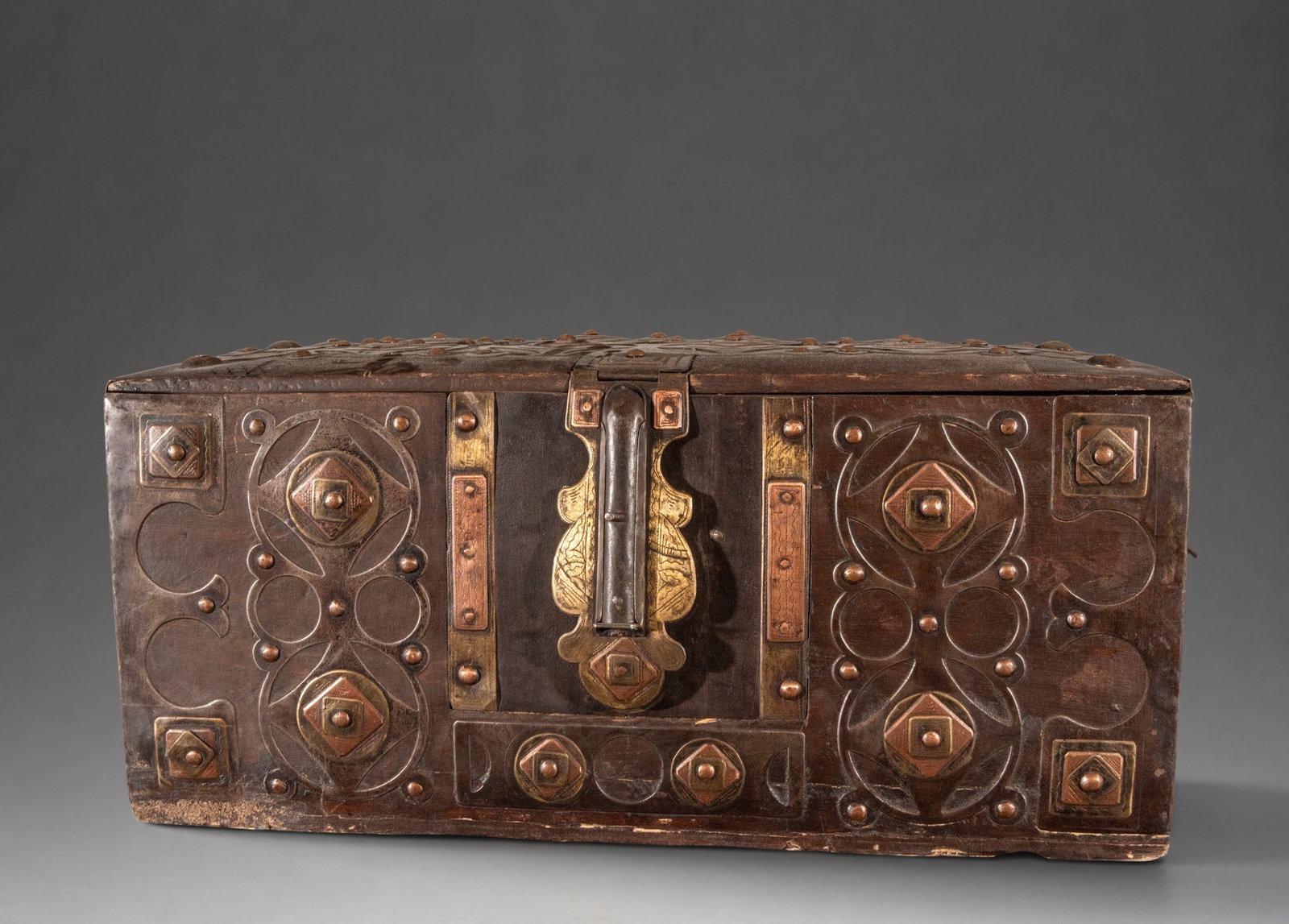 Wooden treasure chest with copper fittings – European School – 18th century (1 of 5)