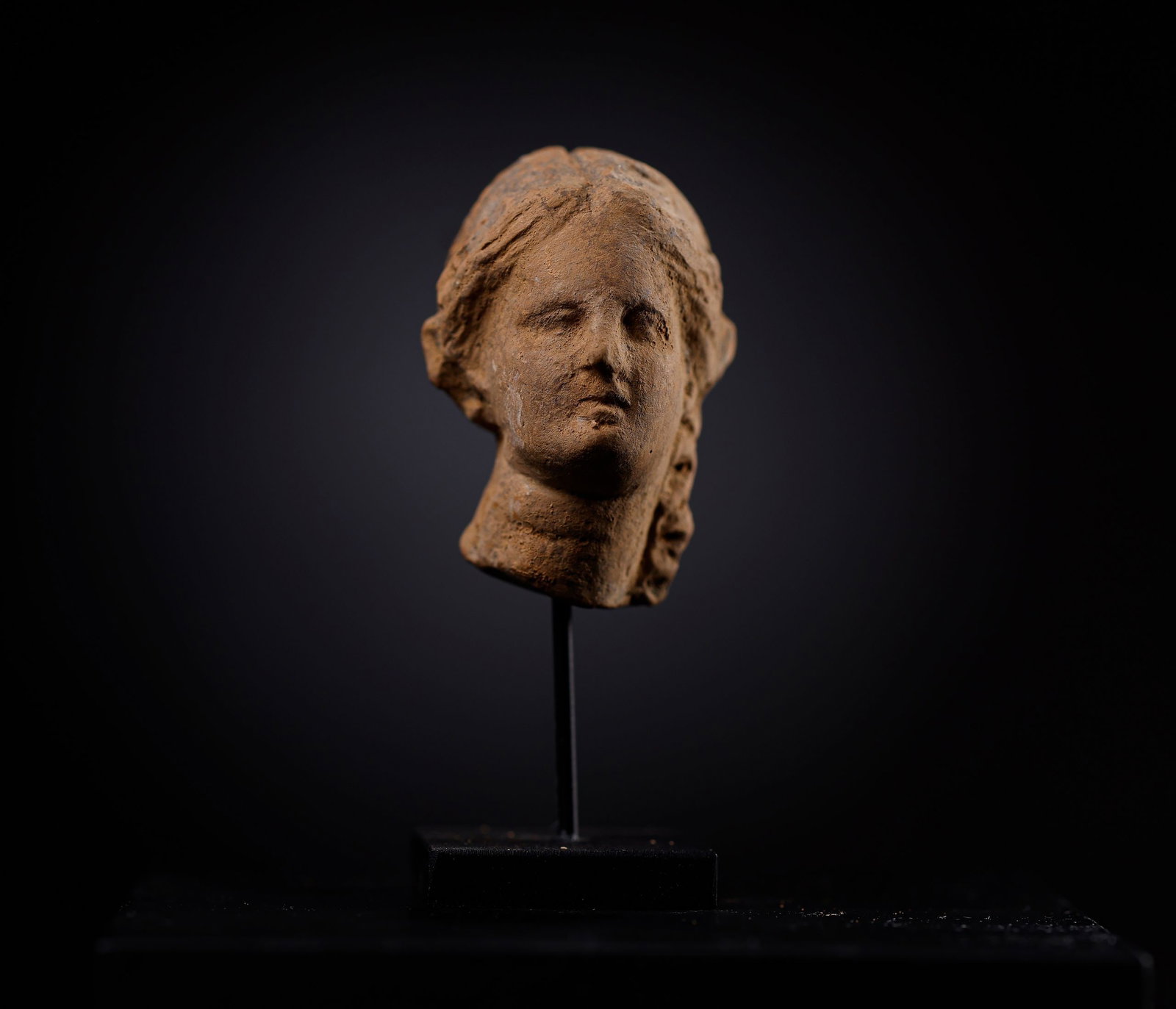 Female head - Magna Graecia, 3rd century BC, terracotta (1 of 5)