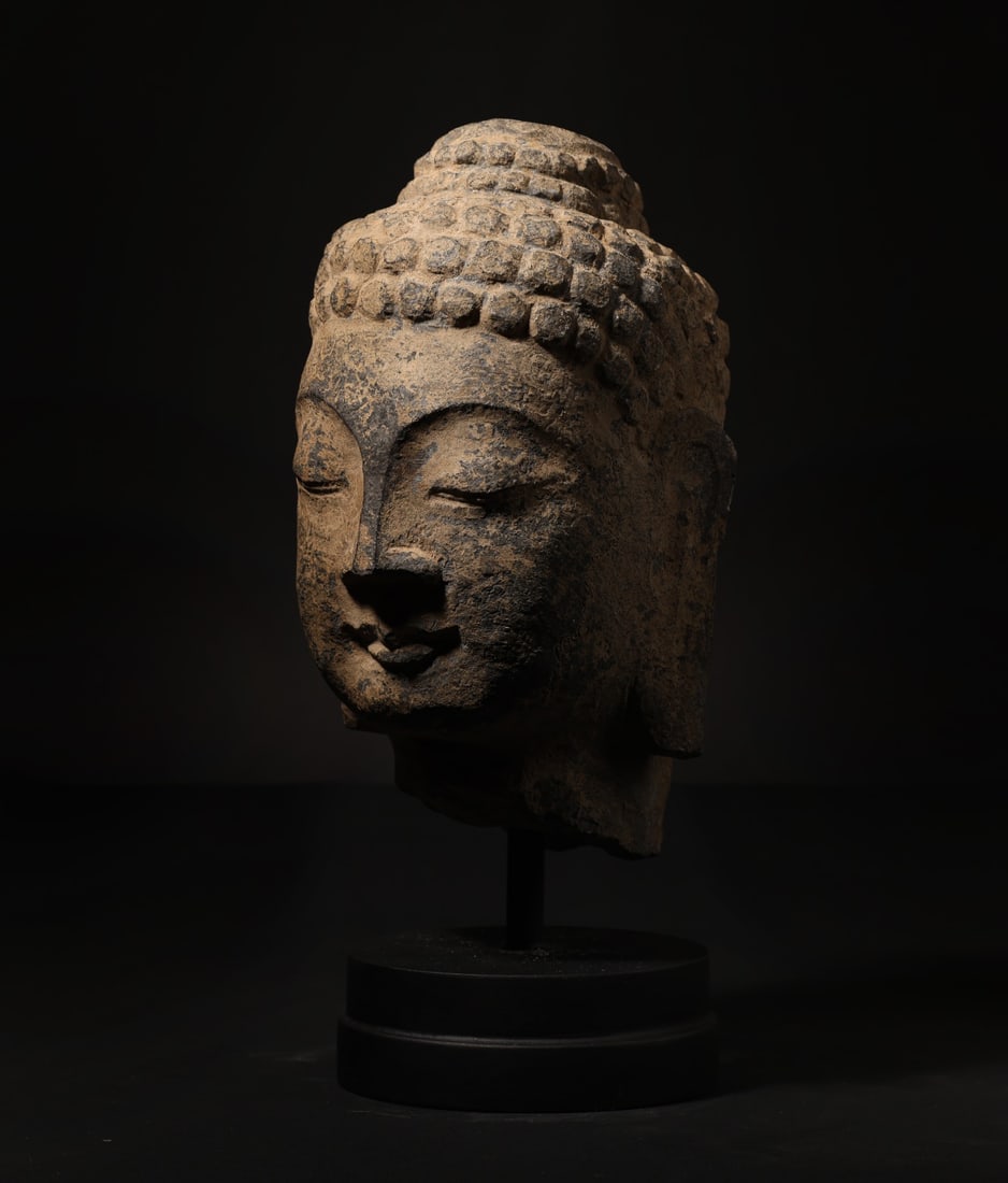 Rare Burmese/Myanmar Buddha Head in Stone, 19th Century (1 of 4)