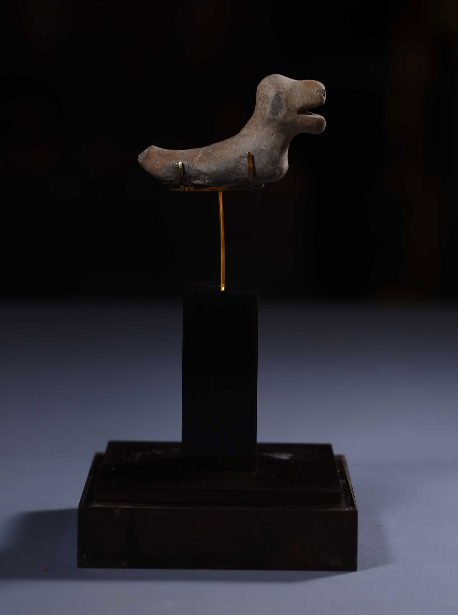 Pre-Columbian sculpture. 500 BC - 500 AD (1 of 4)