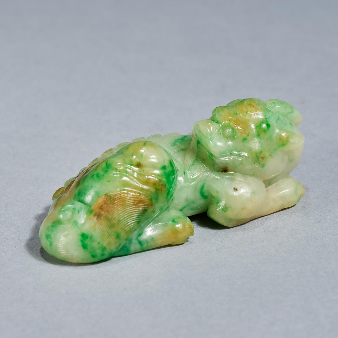 A jadeite carving of auspicious beast ,Qing dynasty (1 of 7)