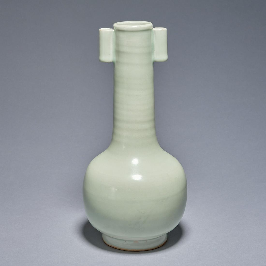A Longquan celadon double-handled vase, Song dynasty (1 of 9)
