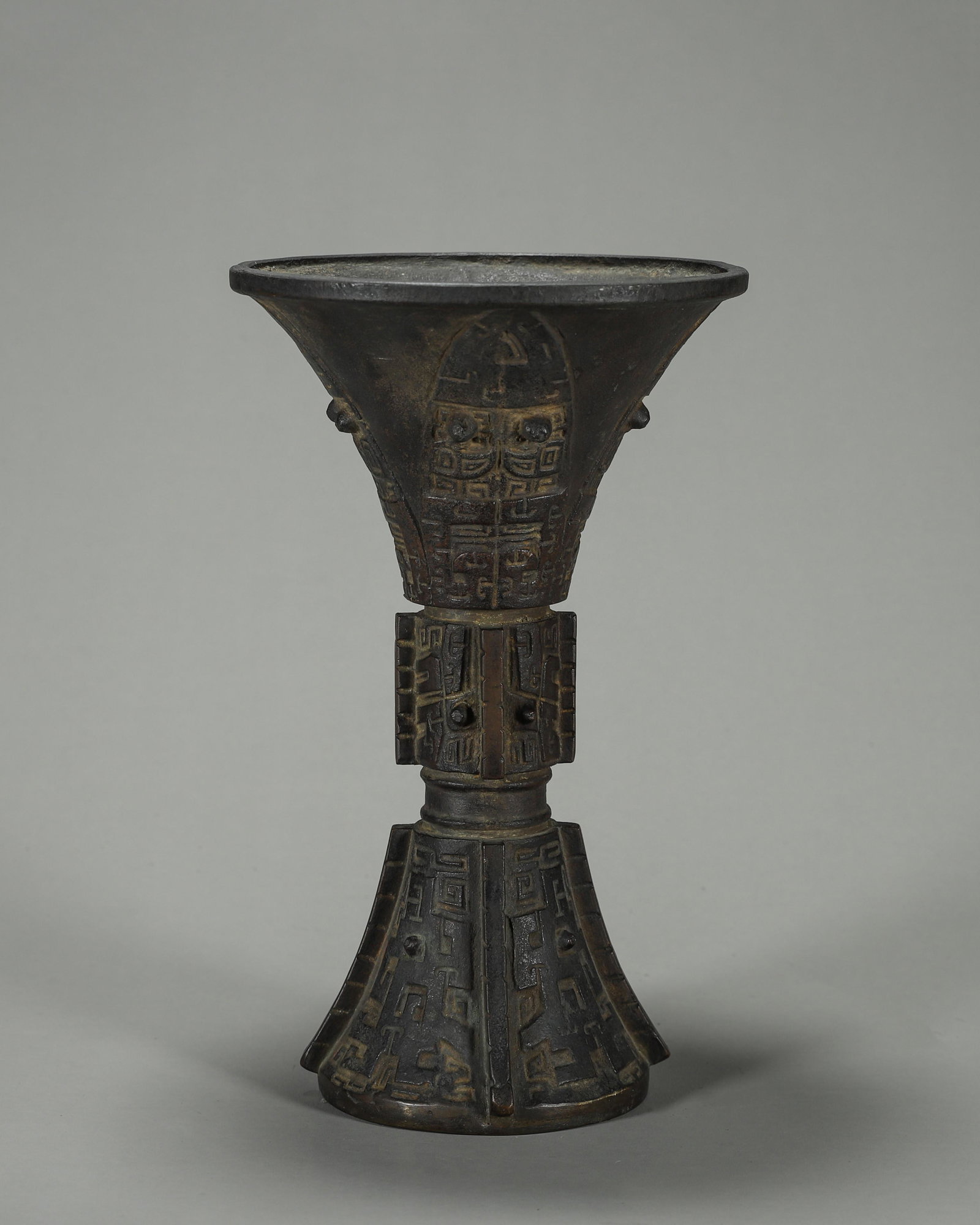 A dragon patterned copper beaker vase (1 of 11)