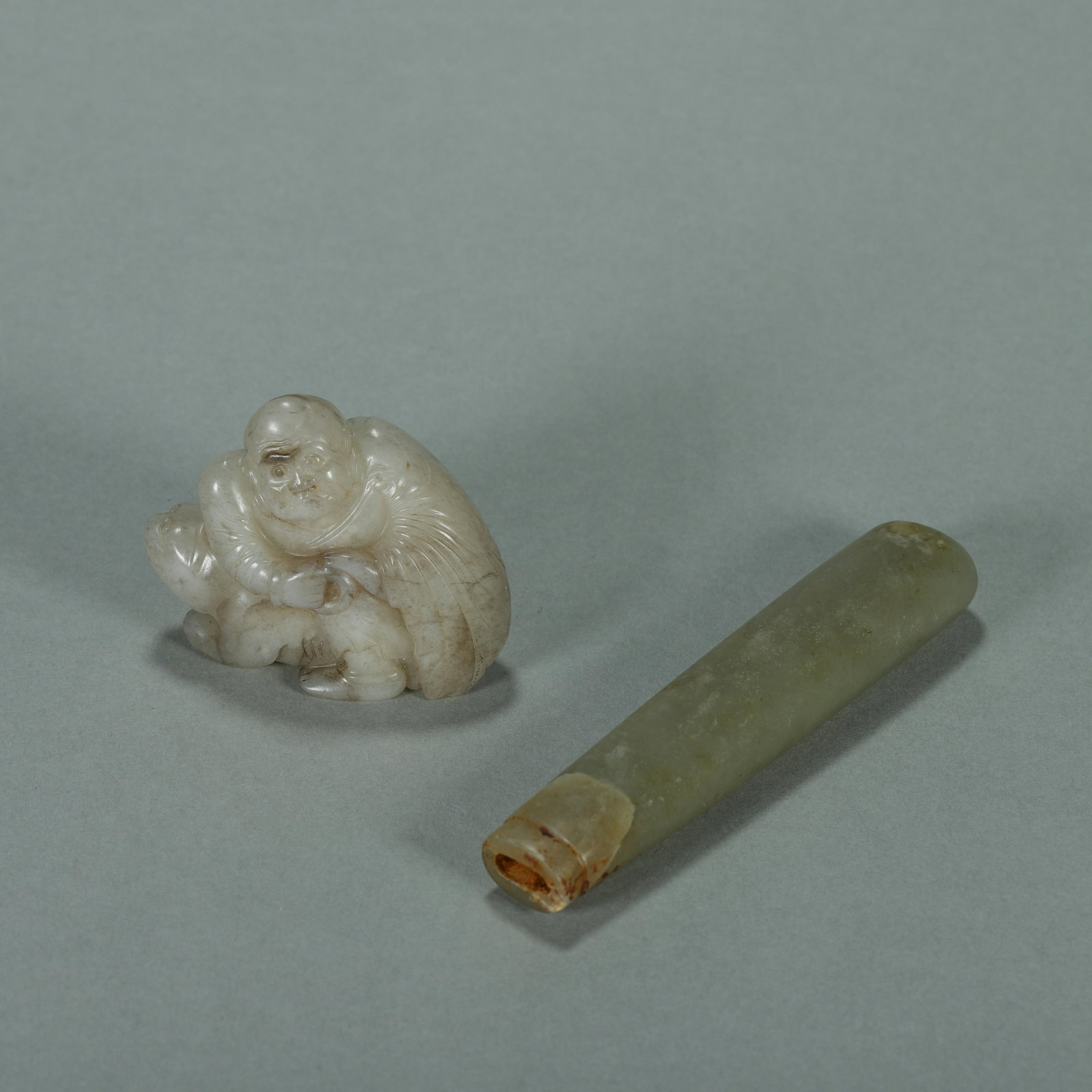 A set of Hetian jade arhat and scabbard (1 of 12)