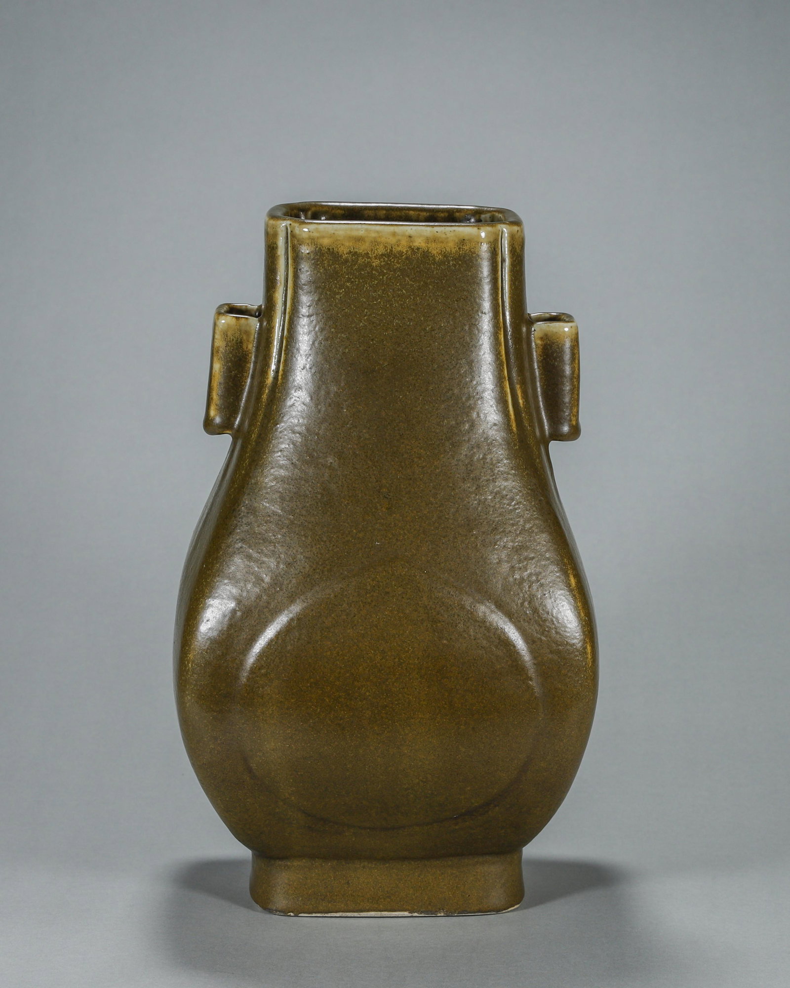 A tea dust glazed porcelain double-eared vase (1 of 9)