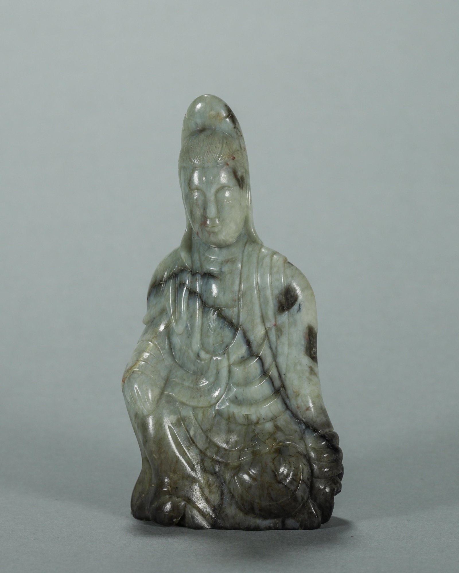 A Hetian jade Guanyin statuette (1 of 9)