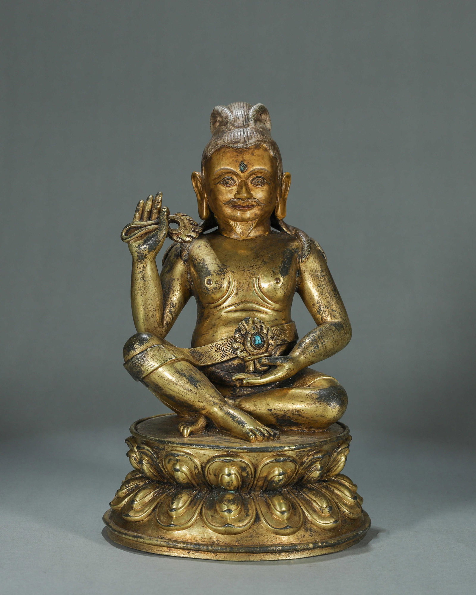 A gilding copper buddha statue (1 of 12)