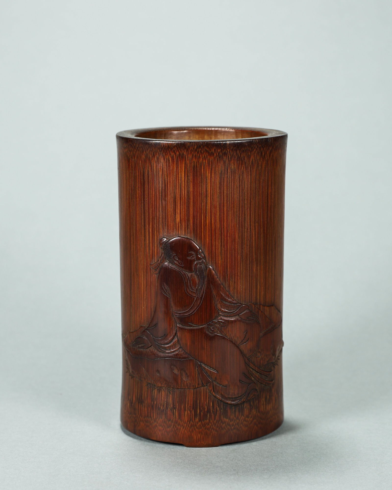 A figure carved bamboo brush pot (1 of 8)