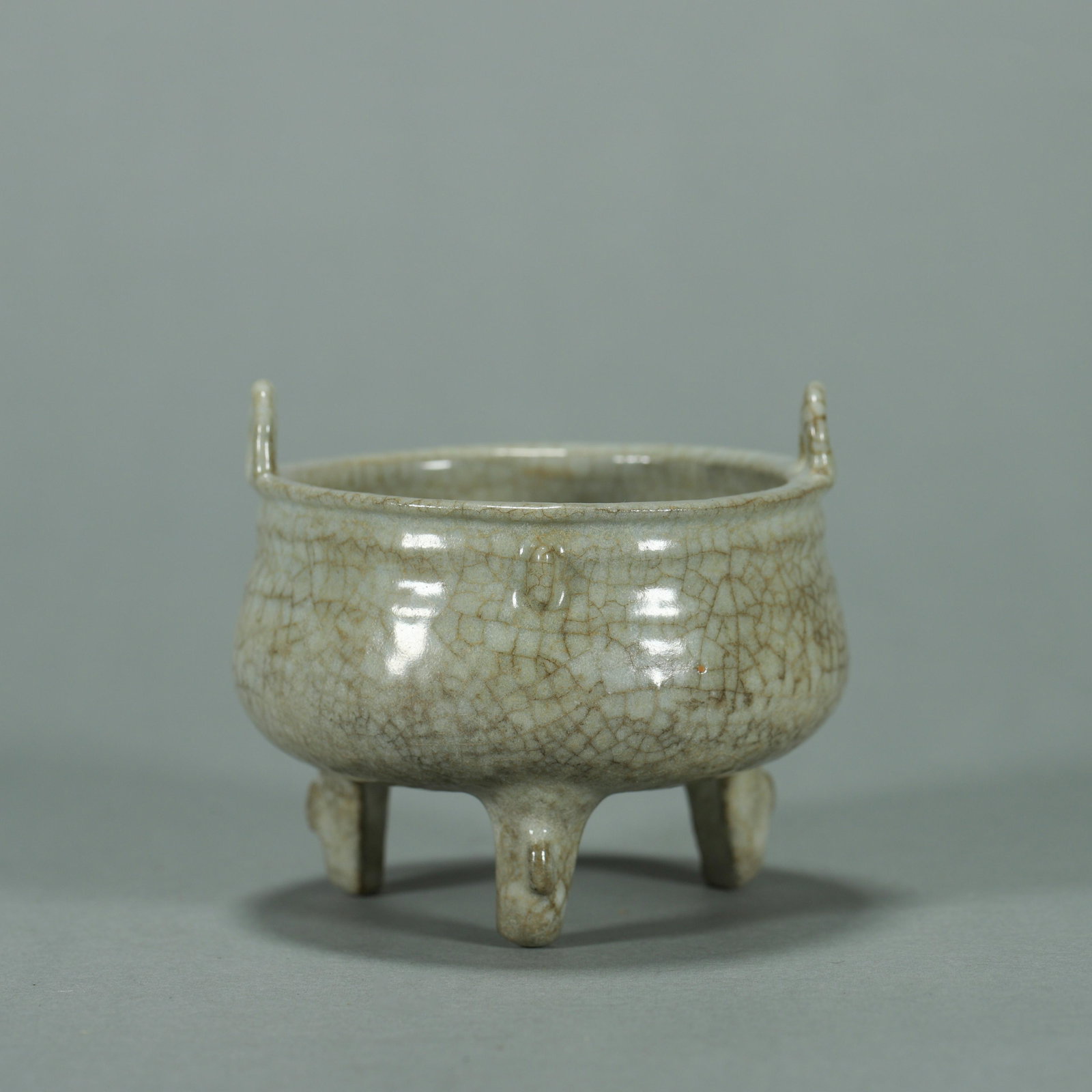 A Ge kiln glazed porcelain censer (1 of 9)
