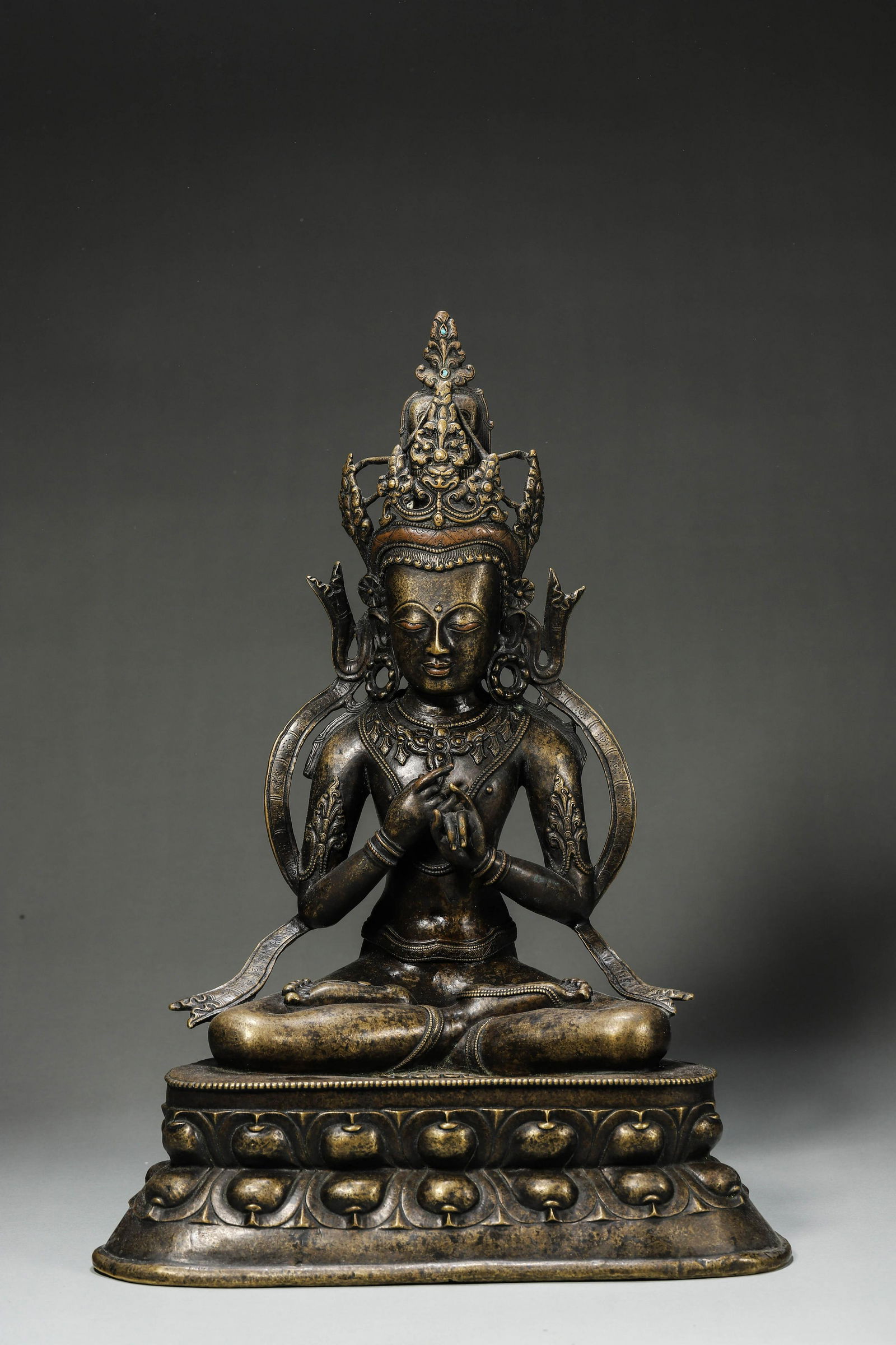A silver-inlaid copper buddha statue (1 of 13)