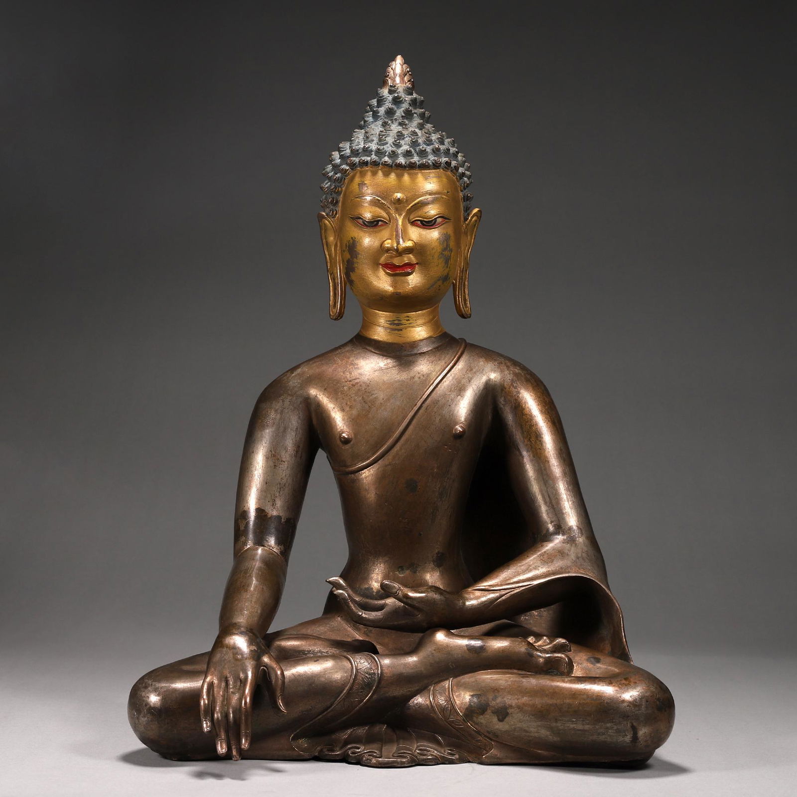 A copper Sakyamuni buddha statue (1 of 10)