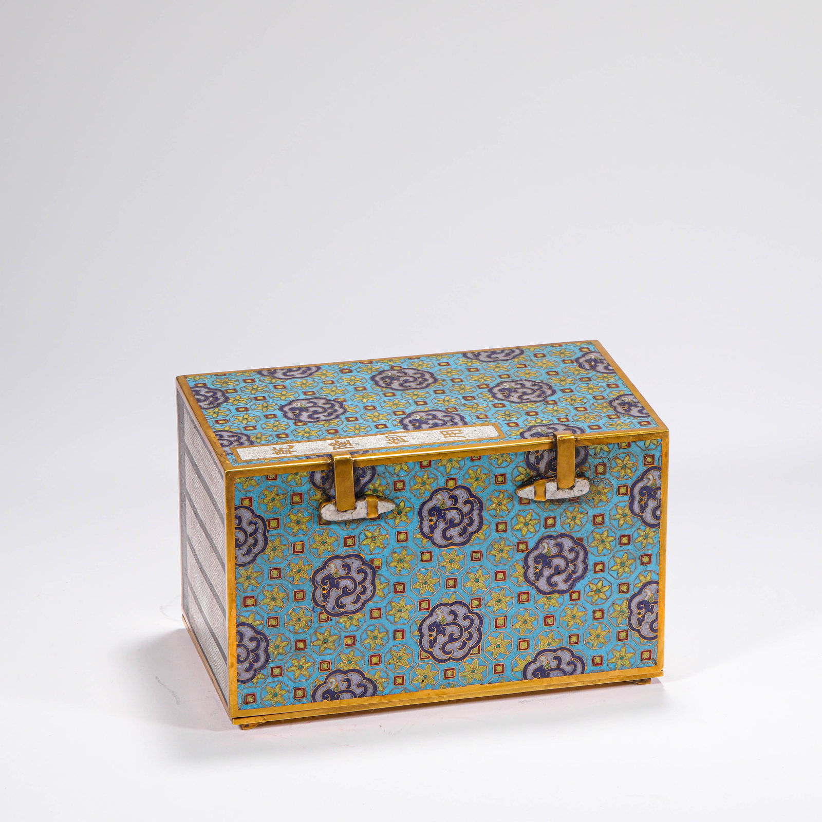 Cloisonne enamel jewelry box of the Qianlong period of the Qing Dynasty (1 of 9)