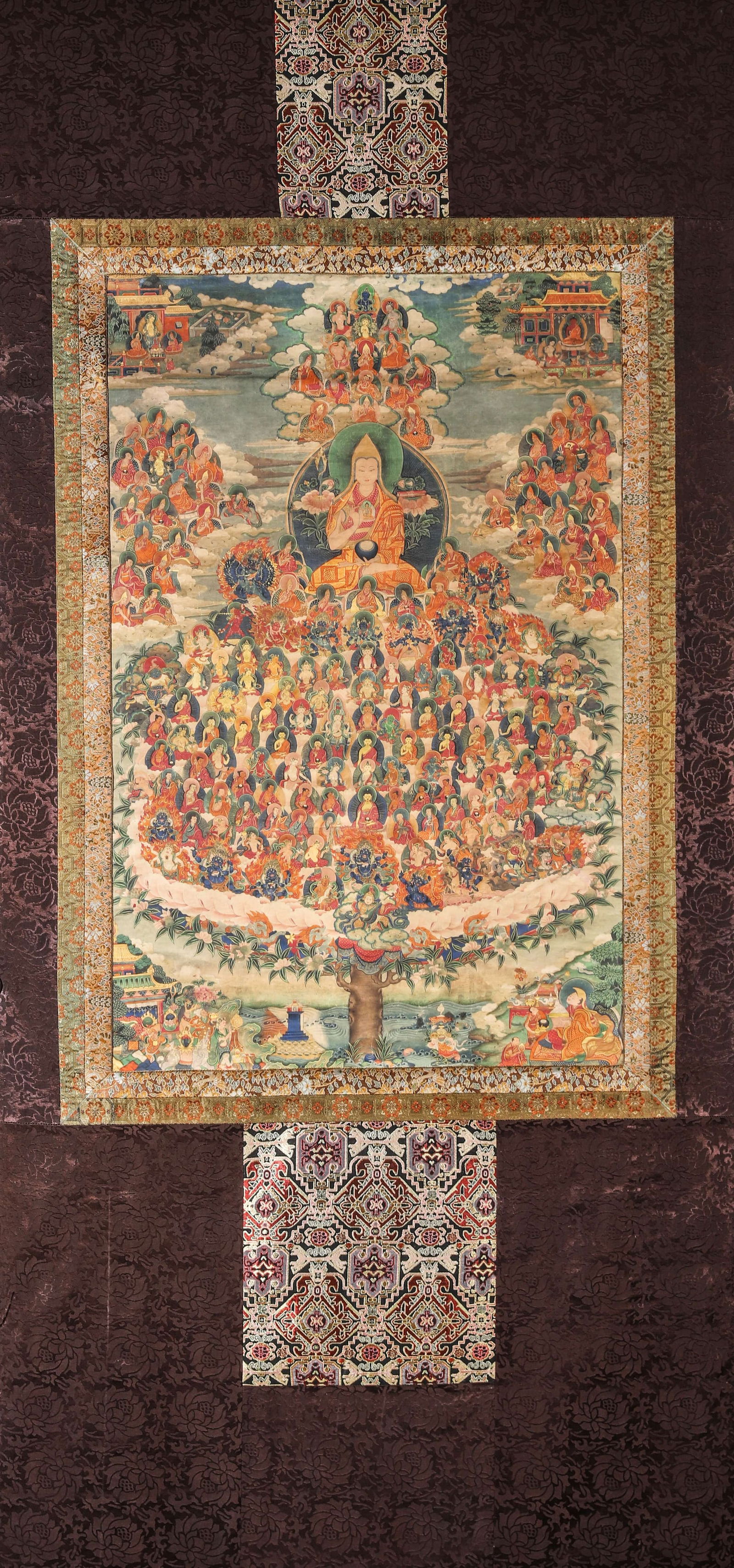 A Chinese thangka painting of Buddha,Ming Dynasty,China (1 of 7)
