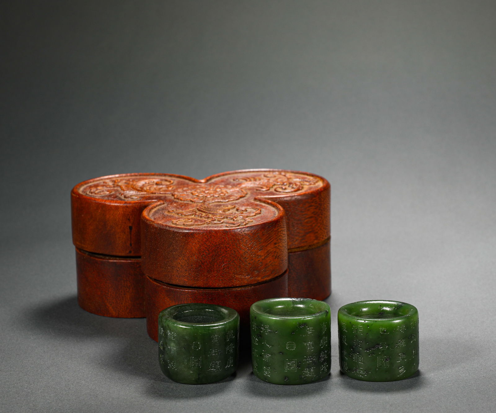 Three Qianlong Hetian Jasper Carved Poetry Thumb Rings, Qing Dynasty, China (1 of 6)