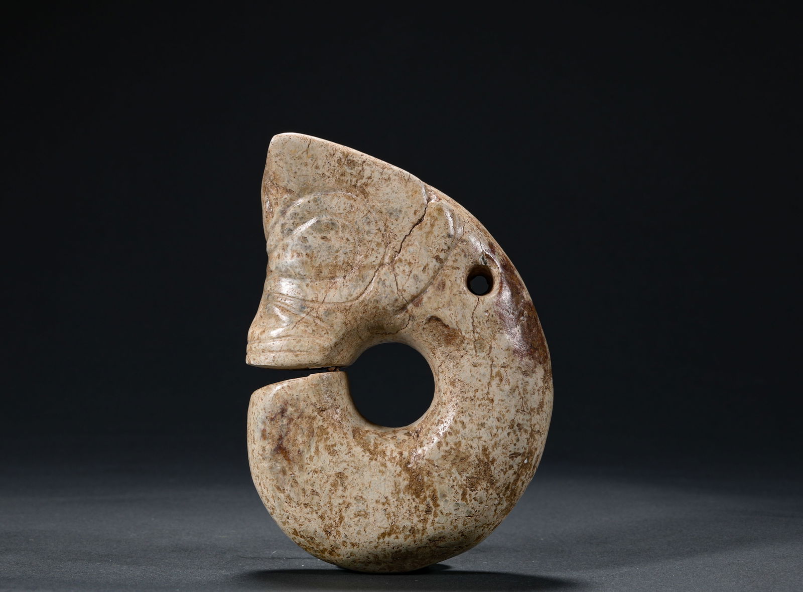 Red Mountain Period Jade Pig-dragon (1 of 8)