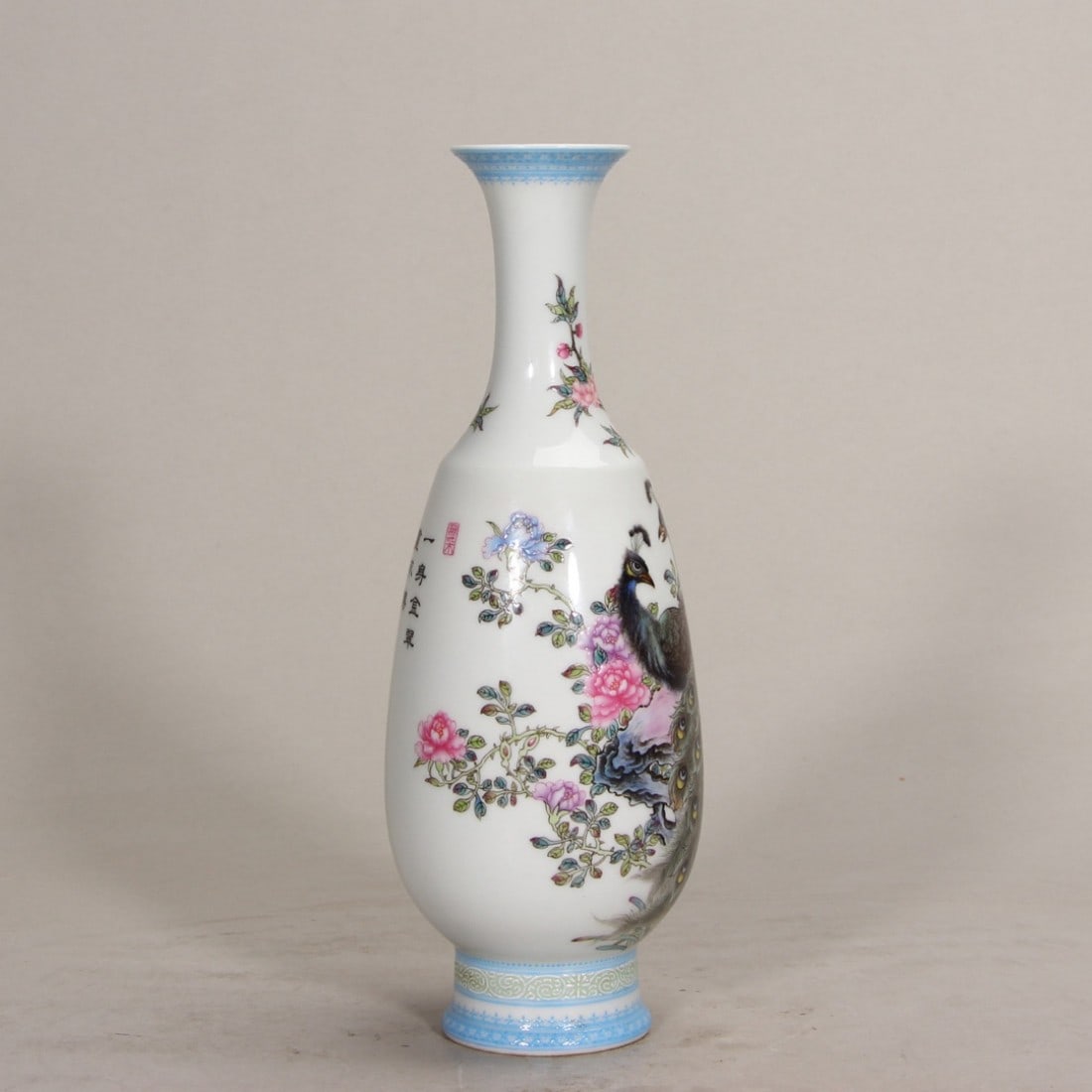 Qing dynasty yongzheng period, falangcai vase with peacock, peony and poem design: A rare and important imperial falangcai vase from the yongzheng period of the qing dynasty. Finely painted with peacocks and peonies, accompanied by poems, it exhibits exquisite craftsmanship and cour