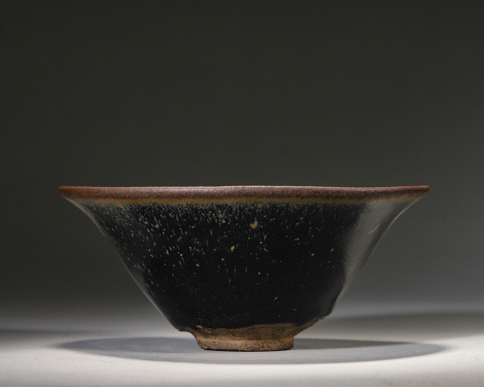 Song dynasty jian kiln black-glazed oil-spot bowl (1 of 7)