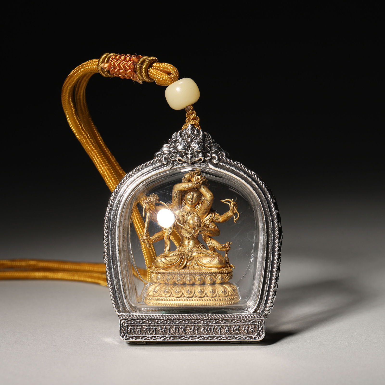 Qing Dynasty Qianlong Period, Gilt-Bronze Portable Shrine of Ushnishavijaya (1 of 4)