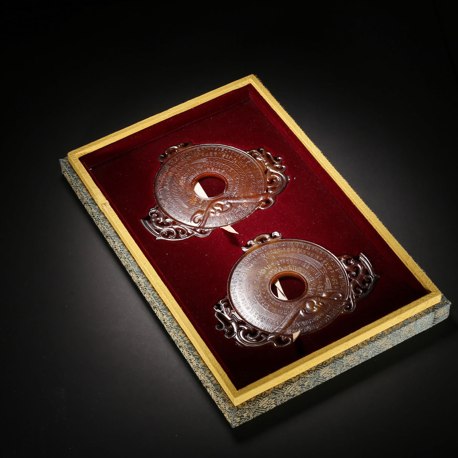 Han dynasty, a pair of hetian jade bi with openwork dragon and phoenix patterns, poems and red (1 of 3)