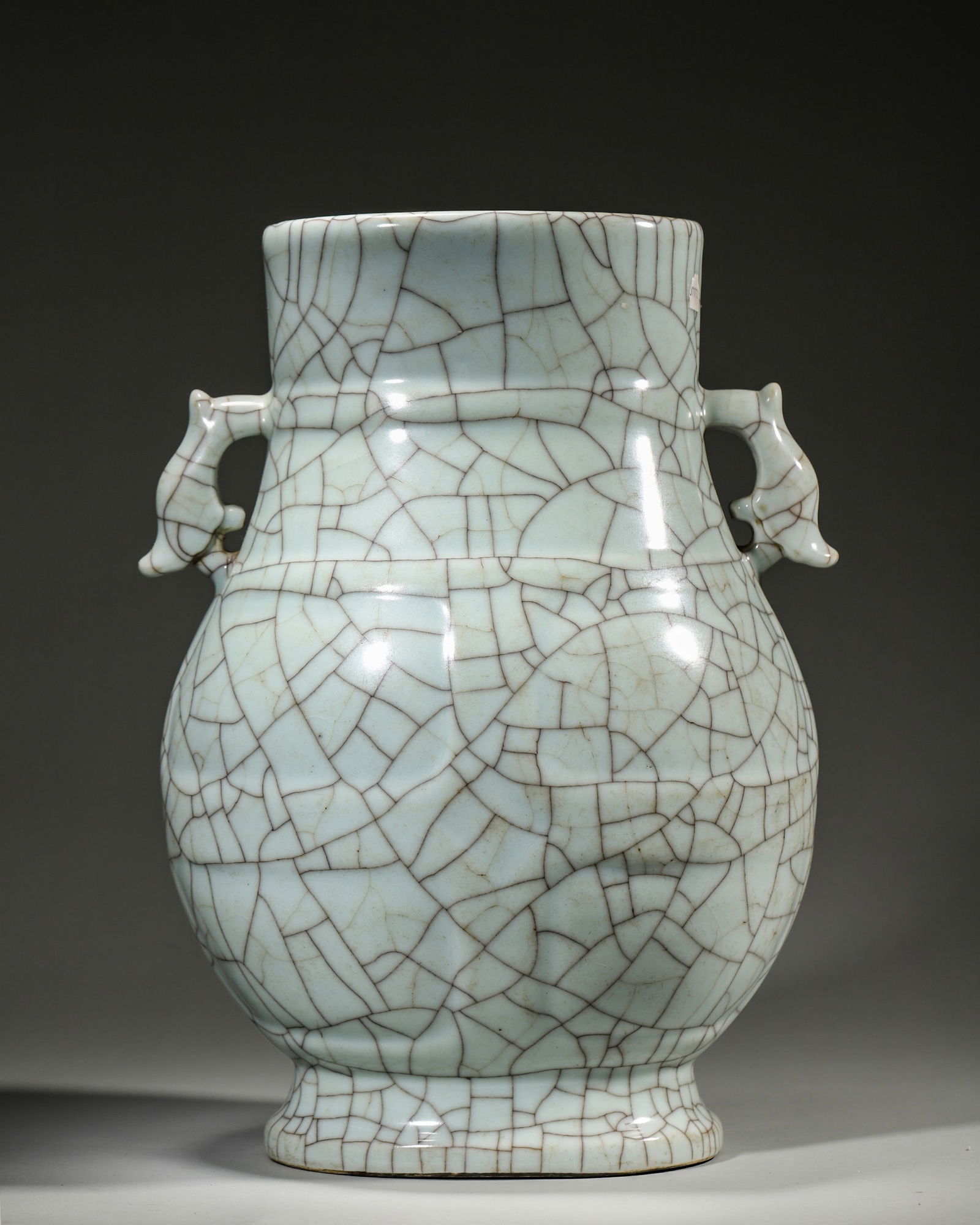 A rare imperial ge-type glazed moonflask with ribbon handles, qianlong mark and period, qing dynasty (1 of 9)