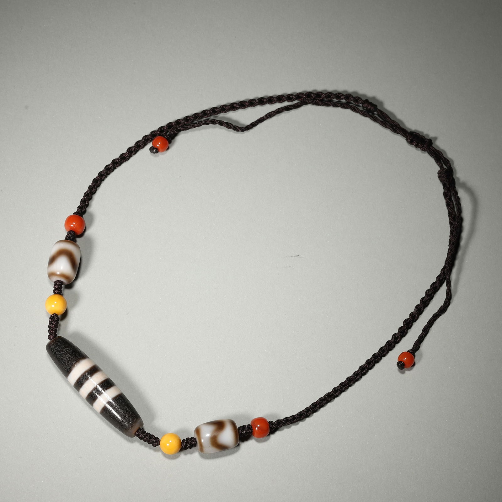 Tang dynasty, agate linear dzi bead necklace (1 of 6)