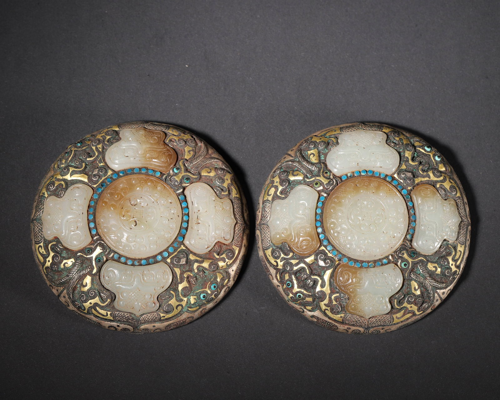Pair of western han dynasty gilt-silver bronze wares inlaid with jade & turquoise (1 of 10)