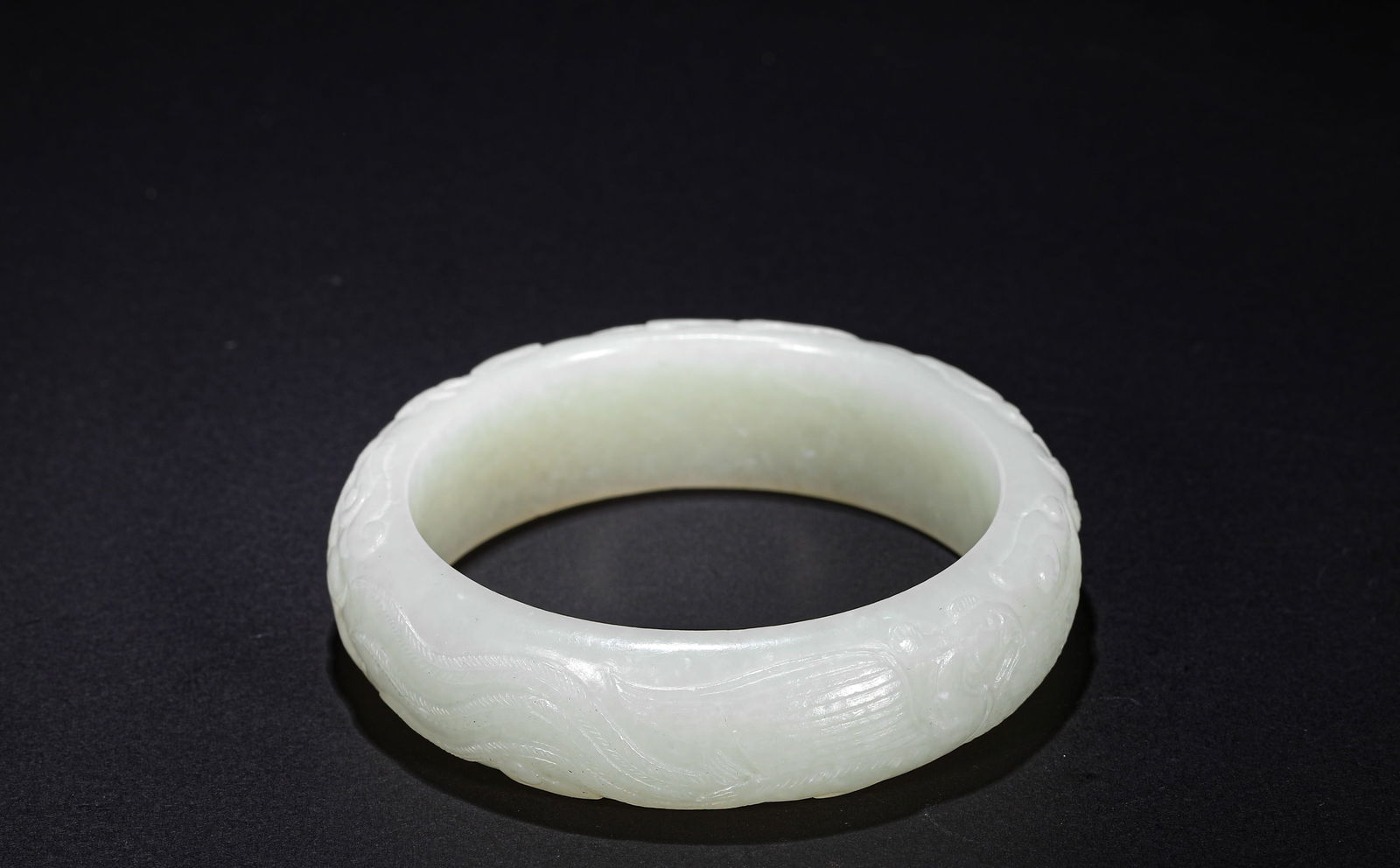 TANG DYNASTY HETIAN JADE BRACELET (1 of 7)