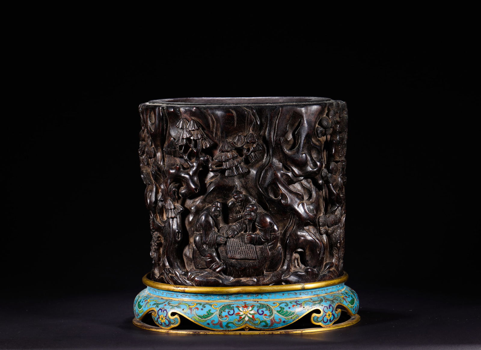 QING DYNASTY QIANLONG PURPLE SANDALWOOD PEN HOLDER: H:20cmW:18cmWeight:2790g