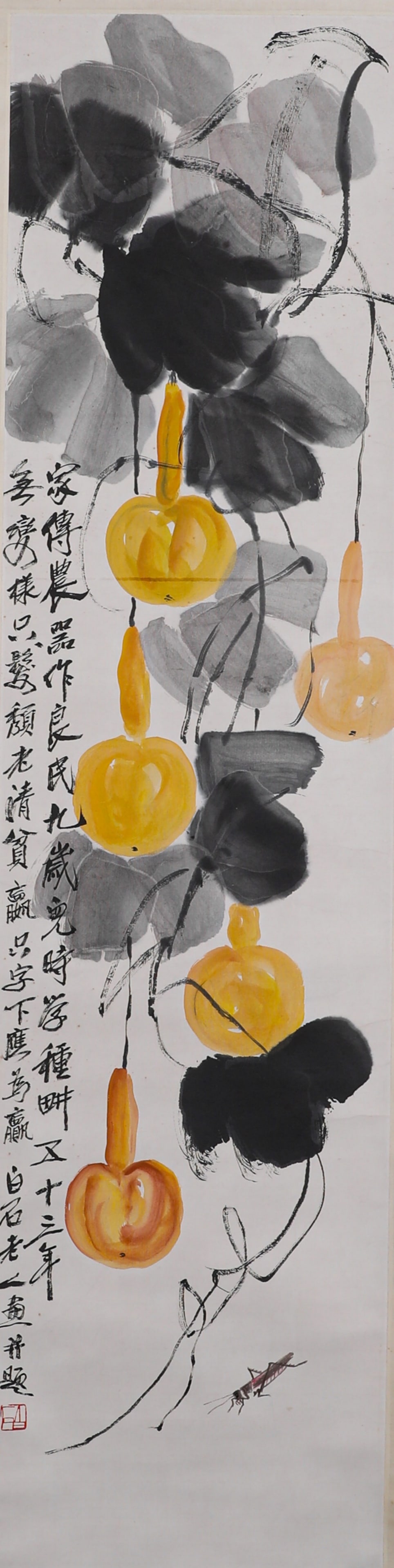 QI BAISHI'S GOURD-PAINTED VERTICAL SCROLL: H:135cmW:33cm This is the "Gourd Painting" by the modern painter Qi Baishi, which is one of his most representative subjects in flower-and-bird paintings. The poem on the left reads: "Family tradition