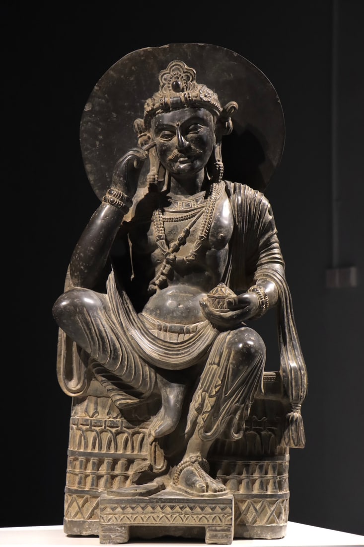 5TH-CENTURY BLUESTONE GANDHARA STATUES: H102cmW:53cmT:36cm