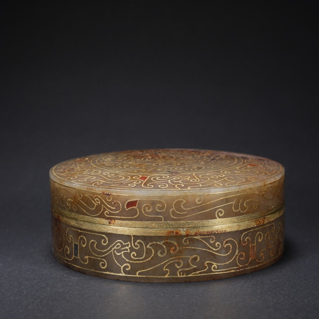 TANG DYNASTY, HETIAN JADE INLAID WITH GOLD AND GEMSTONES, ROUND LID BOX (1 of 9)