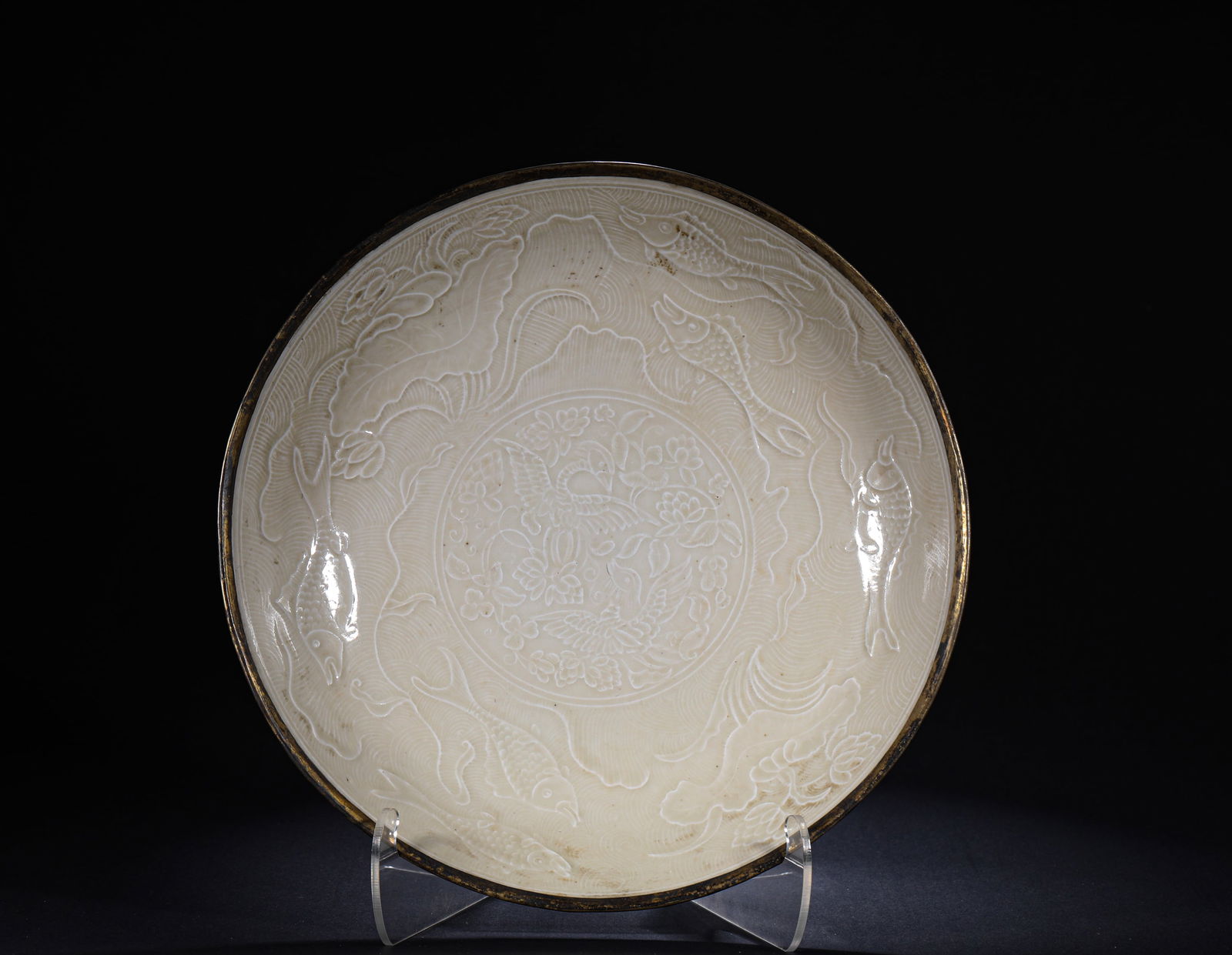 SONG DYNASTY, DING KILN APPRECIATION PLATE (1 of 6)