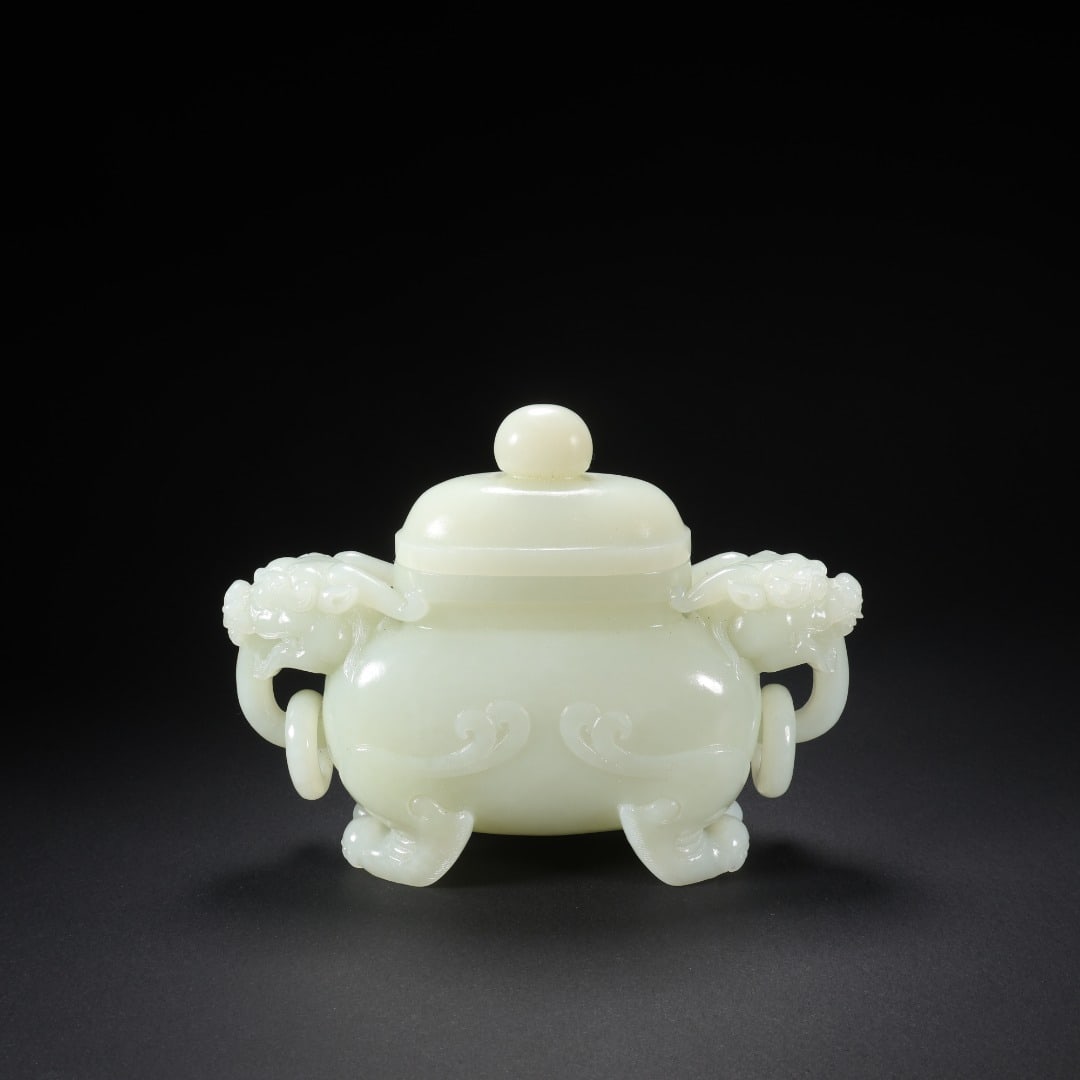 QING DYNASTY, HETIAN JADE DOUBLE BEAST EAR FURNACE: L:15.5cm W:5.3cm H:12cm Weight:589g