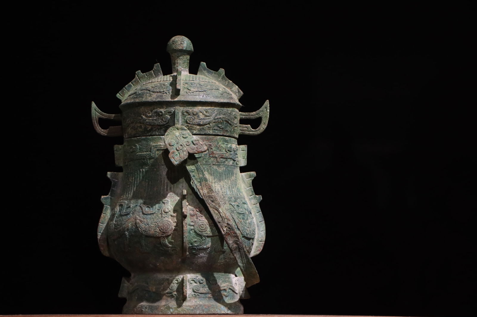 BRONZE HANDLE YOU OF THE WESTERN ZHOU DYNASTY: H:43cm