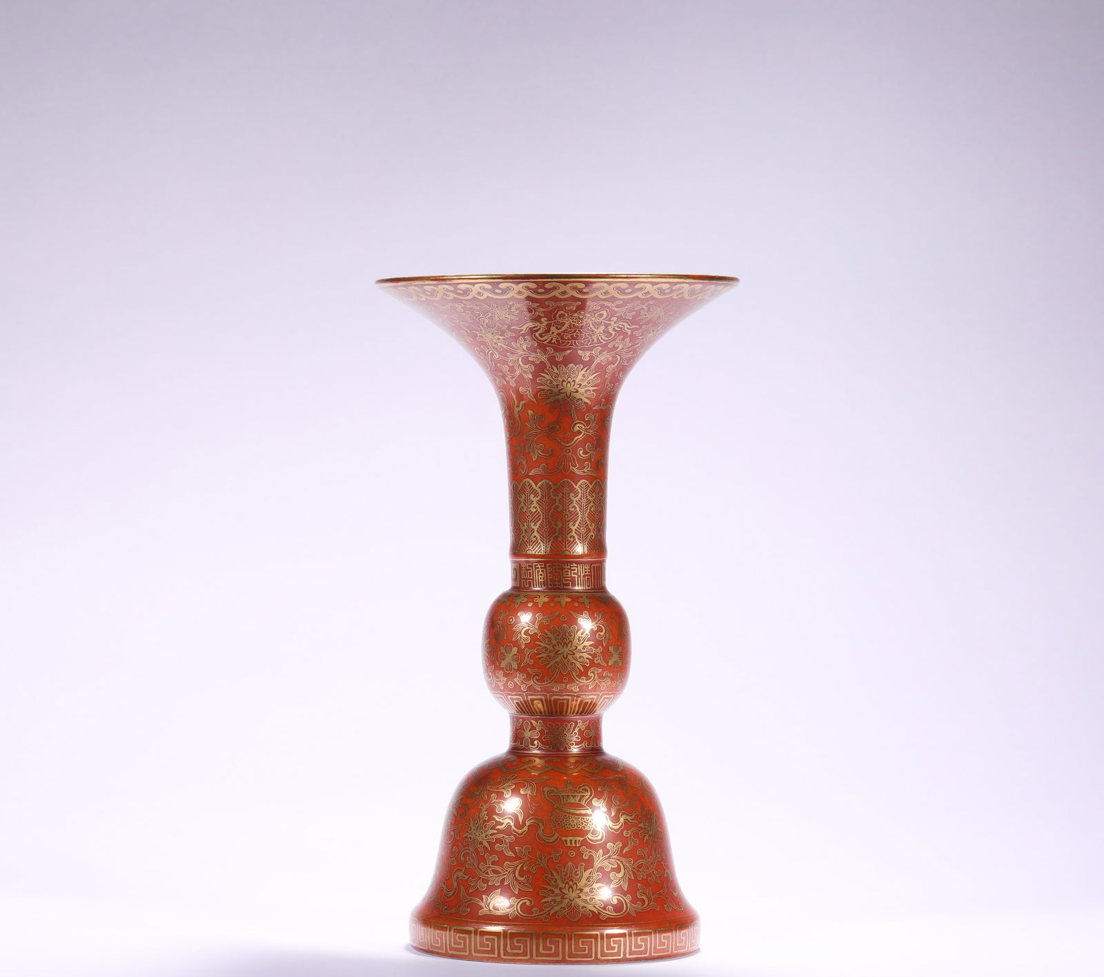 QING DYNASTY, QIANLONG CORAL RED GOLD COLOR PATTERN ?: H:24.5cmD13.2cm