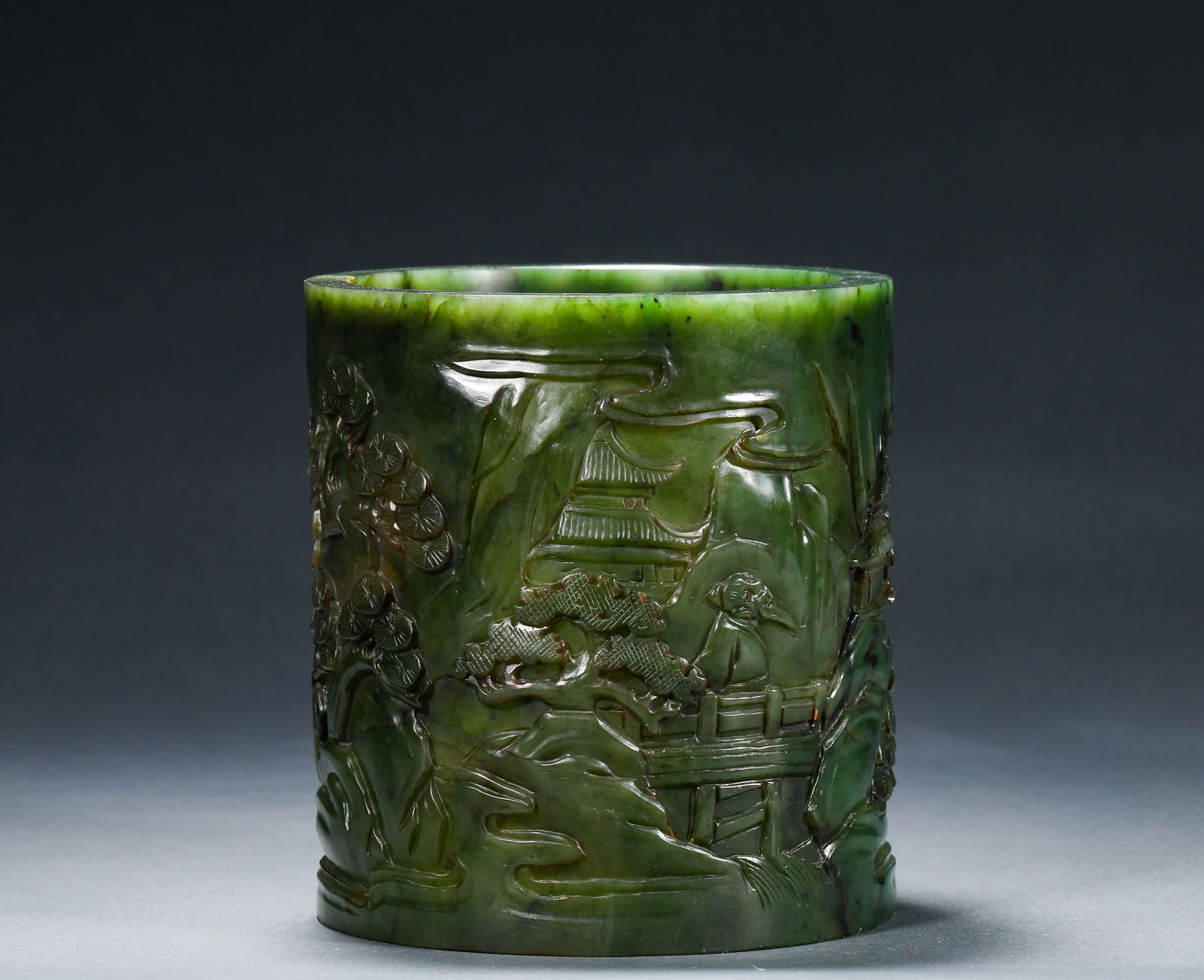 QING DYNASTY, QIANLONG HETIAN JADE PEN HOLDER: H:12cmW:11cmWeight:1070g