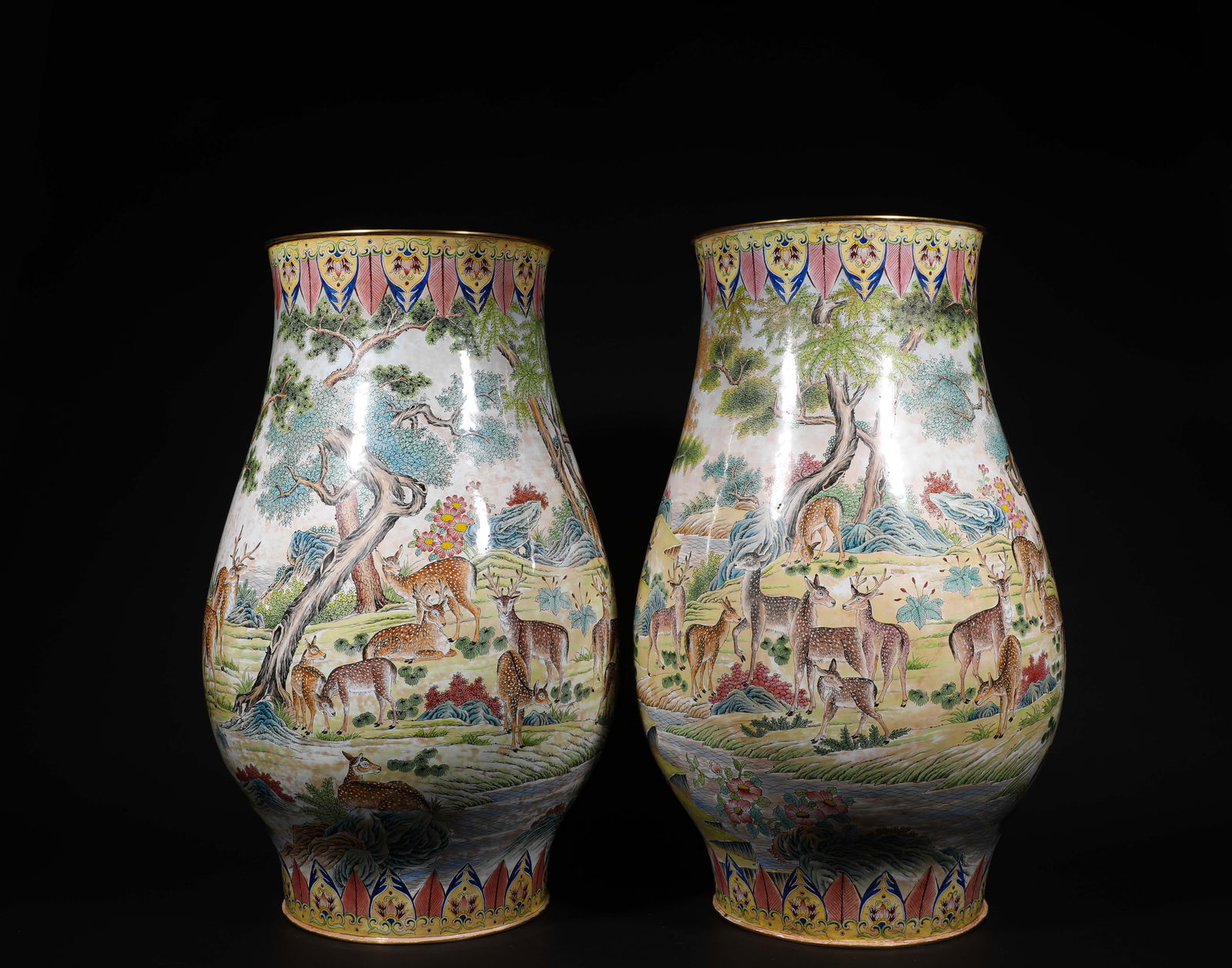 A PAIR OF BRONZE ENAMEL VASES WITH WHITE DEER PAINTINGS FROM THE QING DYNASTY (1 of 15)