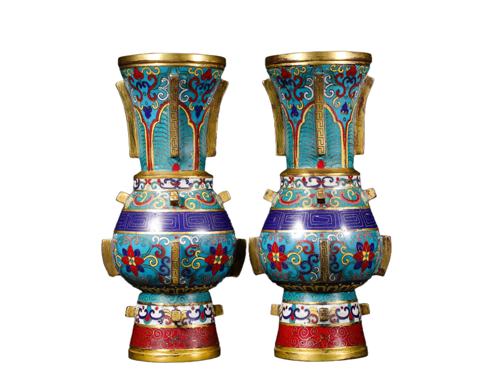A PAIR OF BRONZE CLOISONNE ENAMEL APPRECIATION VASES FROM THE QING DYNASTY'S QIANLONG PERIOD: H:28cmW:12.5cmWeight:2690g