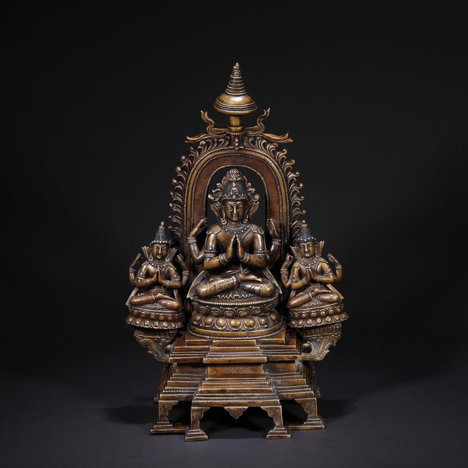 11TH-CENTURY ALLOY COPPER GUANYIN STATUE: H:34cmW:21cmWeight:4470g