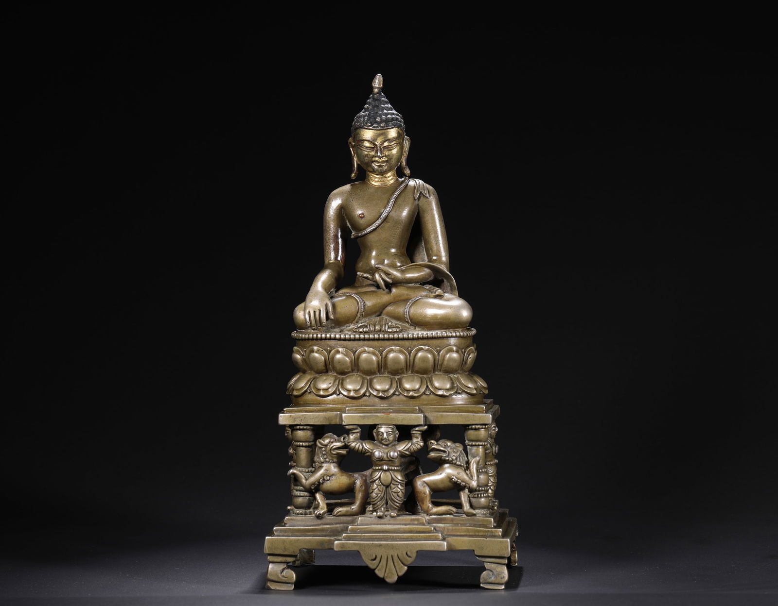 A 7TH-CENTURY ALLOY COPPER STATUE OF SAKYAMUNI BUDDHA: H:25.5cmW:11.8cmWeight:1780g