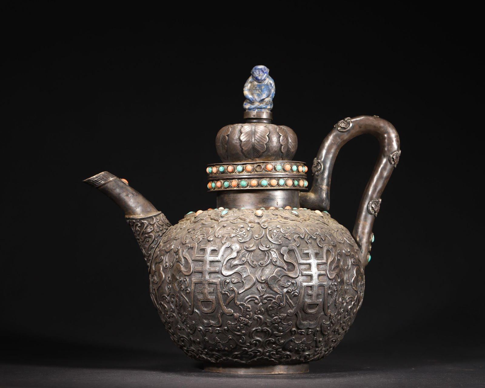 QING DYNASTY, SILVER TEAPOT WITH ENGRAVED "FIVE BLESSINGS SURROUNDING LONGEVITY" PATTERNS (1 of 9)