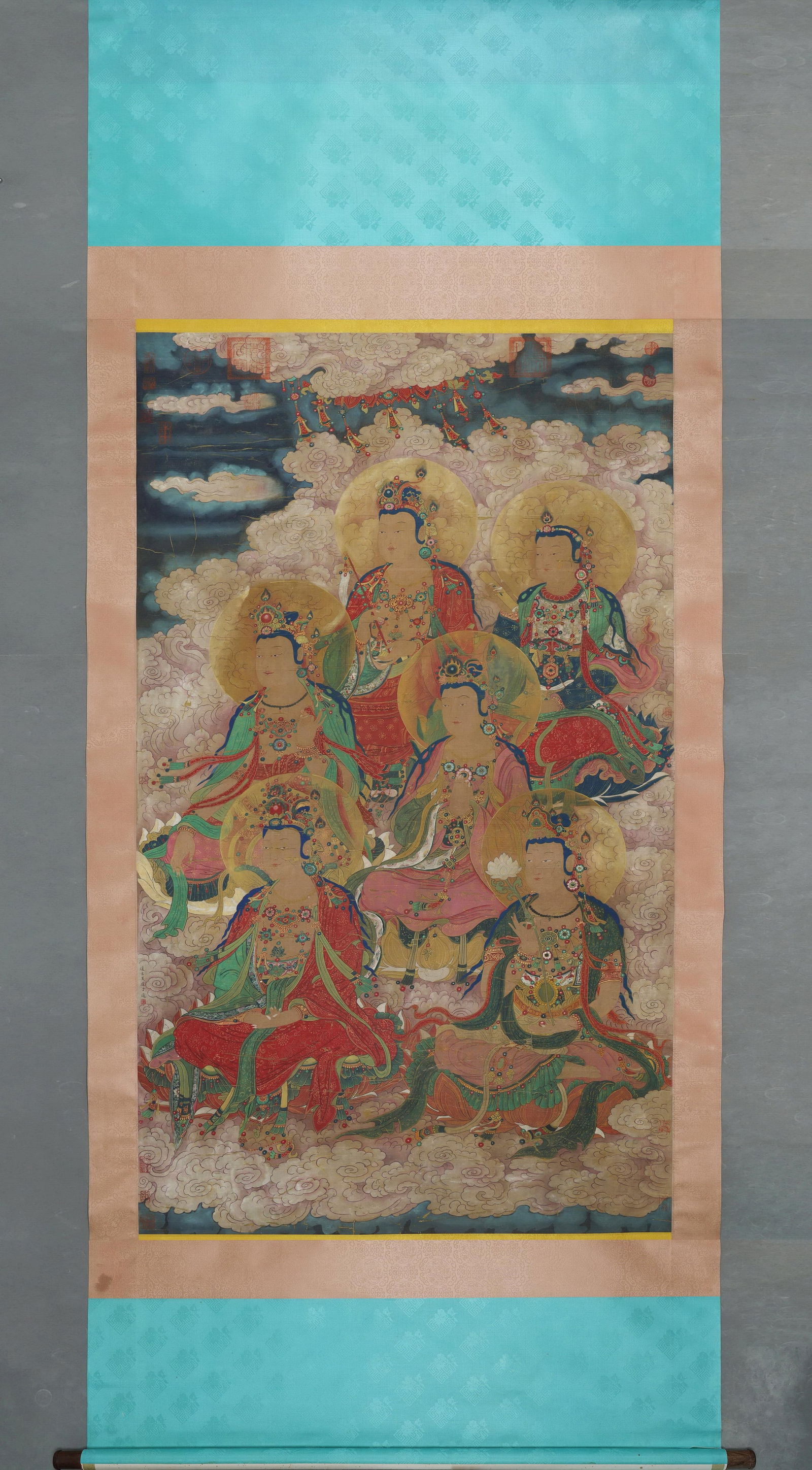 TANG DYNASTY: WU DAOXUAN - 'BUDDHA AND FIGURES' - HANGING SCROLL, SILK: Heart Size: 68.11" x 40.94" inches (173 cm x 104 cm)Elegantly mounted, in good condition, of large size, with smooth lines and ancient tones.
