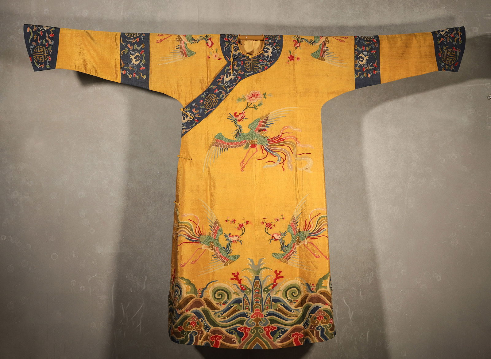 AN IMPORTANT IMPERIAL YELLOW SATIN PHOENIX ROBE, QING DYNASTY (1 of 13)