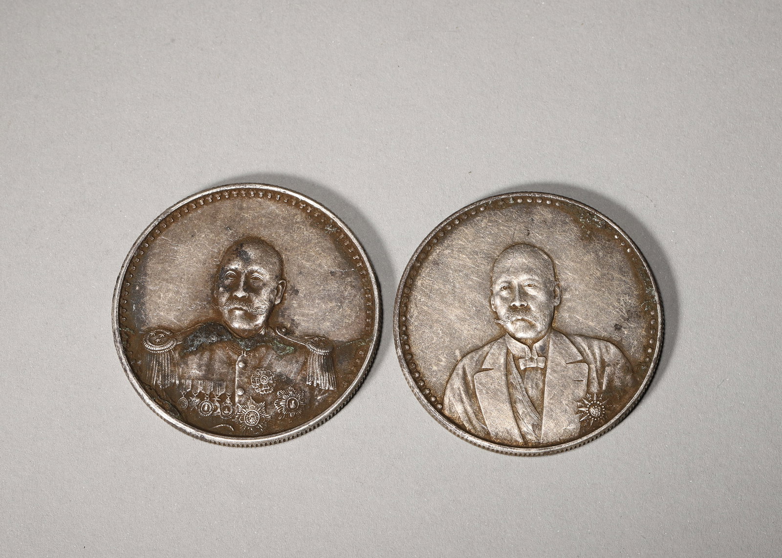 PAIR OF CAO KUN CONSTITUTIONAL COMMEMORATIVE SILVER MEDALS (1 of 7)