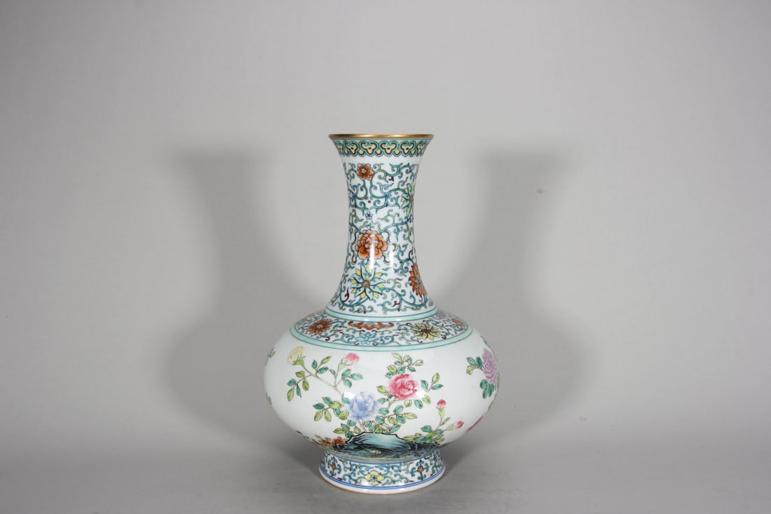 QING DYNASTY QIANLONG PERIOD, DOUCAI WATER CHESTNUT-SHAPED VASE WITH "PEACE AND PROSPERITY" (1 of 9)