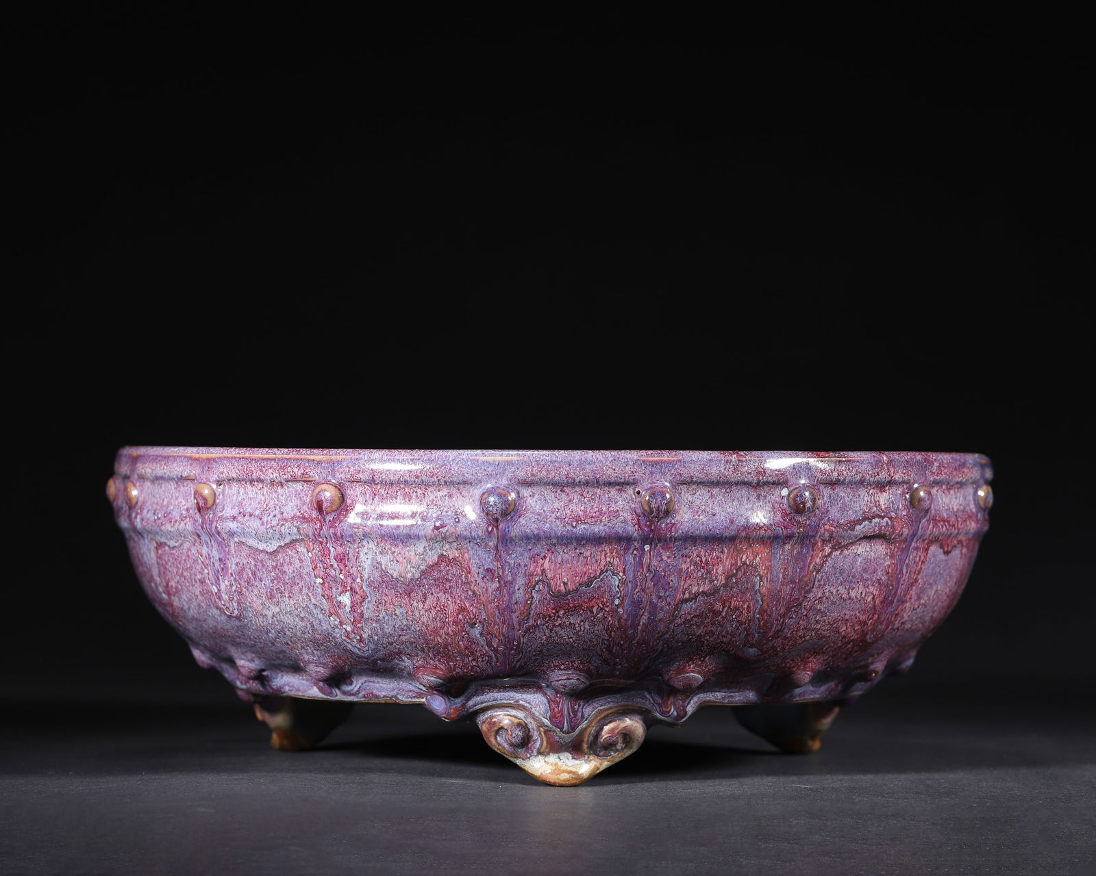 NORTHERN SONG DYNASTY: A JUNYAO ROSE-PURPLE GLAZED DRUM-SHAPED WASHER WITH THREE FEET (1 of 7)