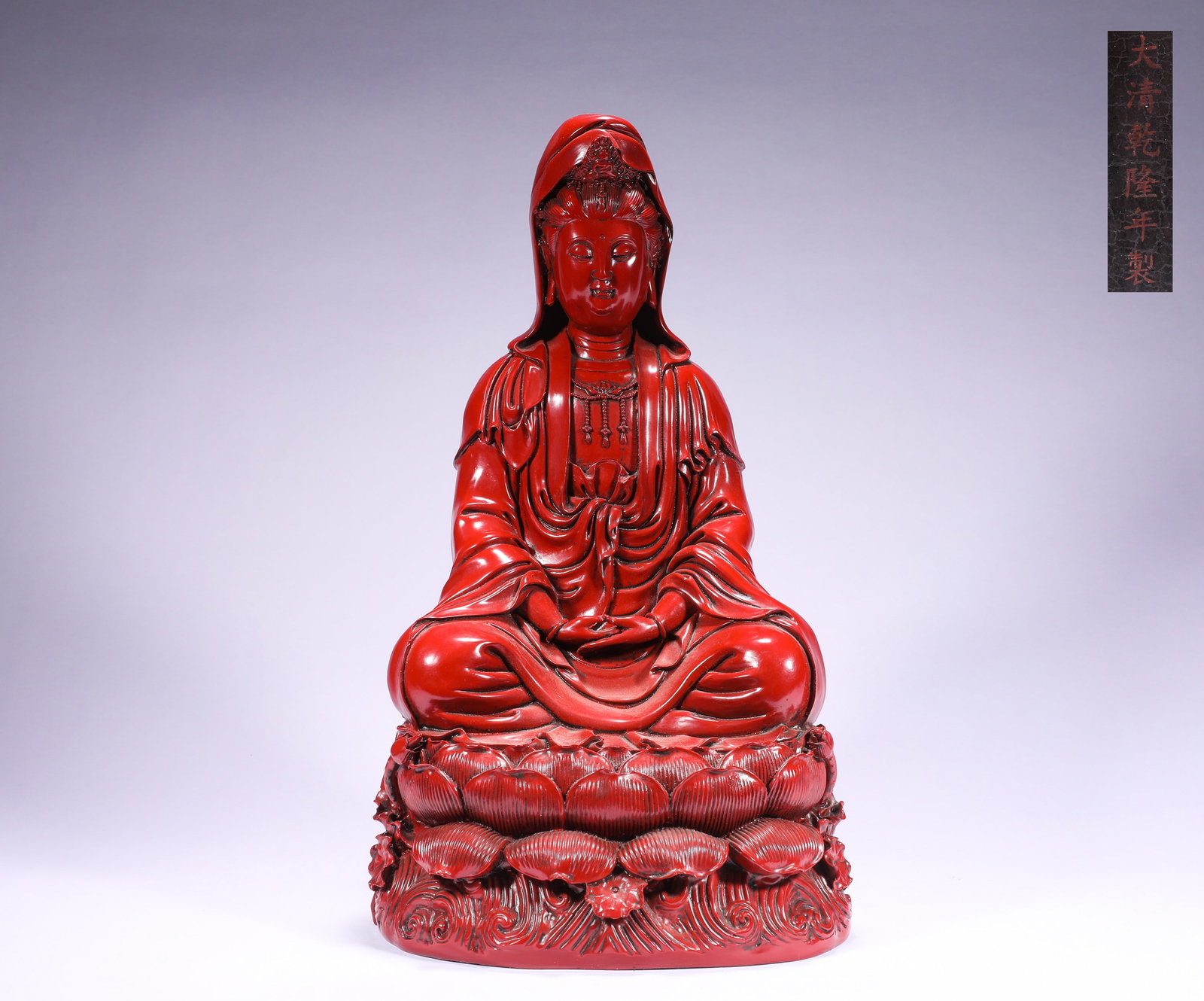 QING DYNASTY LACQUERWARE GUANYIN STATUES: H:40cmW:21cmWeight:1870g