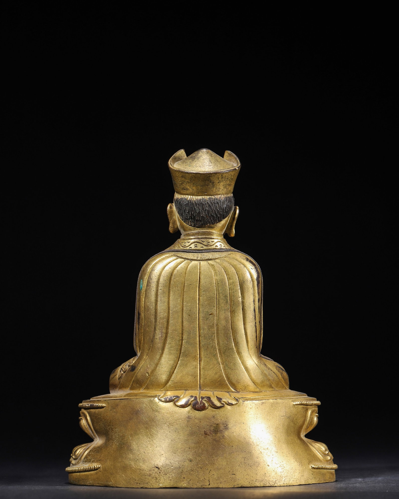 A Gilt-Bronze Figure of a Lama, Qing Dynasty - 7