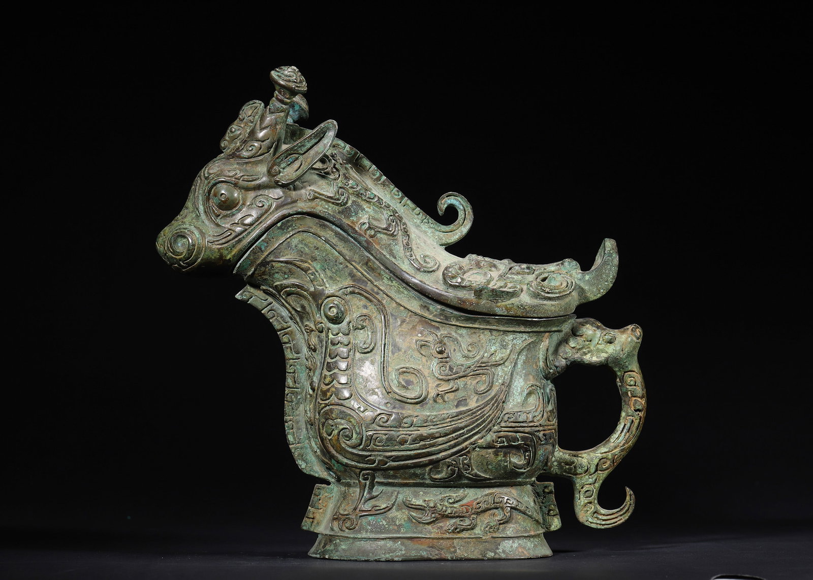 Late Shang Dynasty Bronze Beast-Form Gong (Ox-Form Ritual Wine Vessel) (1 of 11)
